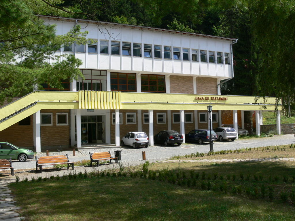 Hotel Tusnad BaileTusnad Buitenkant foto