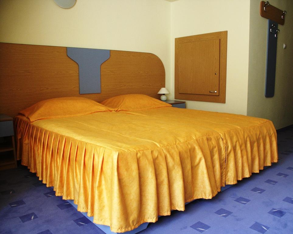 Hotel Tusnad BaileTusnad Kamer foto
